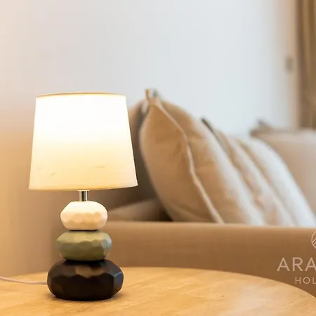 Brand New 2Br Apt With Palm Views And Private Beach Dubai Exterior photo