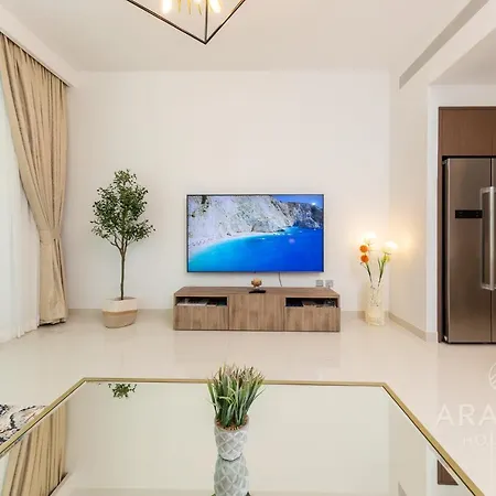 Brand New 2Br Apt With Palm Views And Private Beach Dubai Exterior photo
